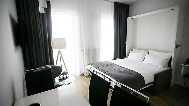 Varsovia Apartamenty Kasprzaka 4*, Warsaw