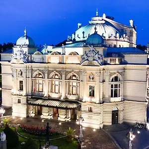 H12**** Hotel Krakow