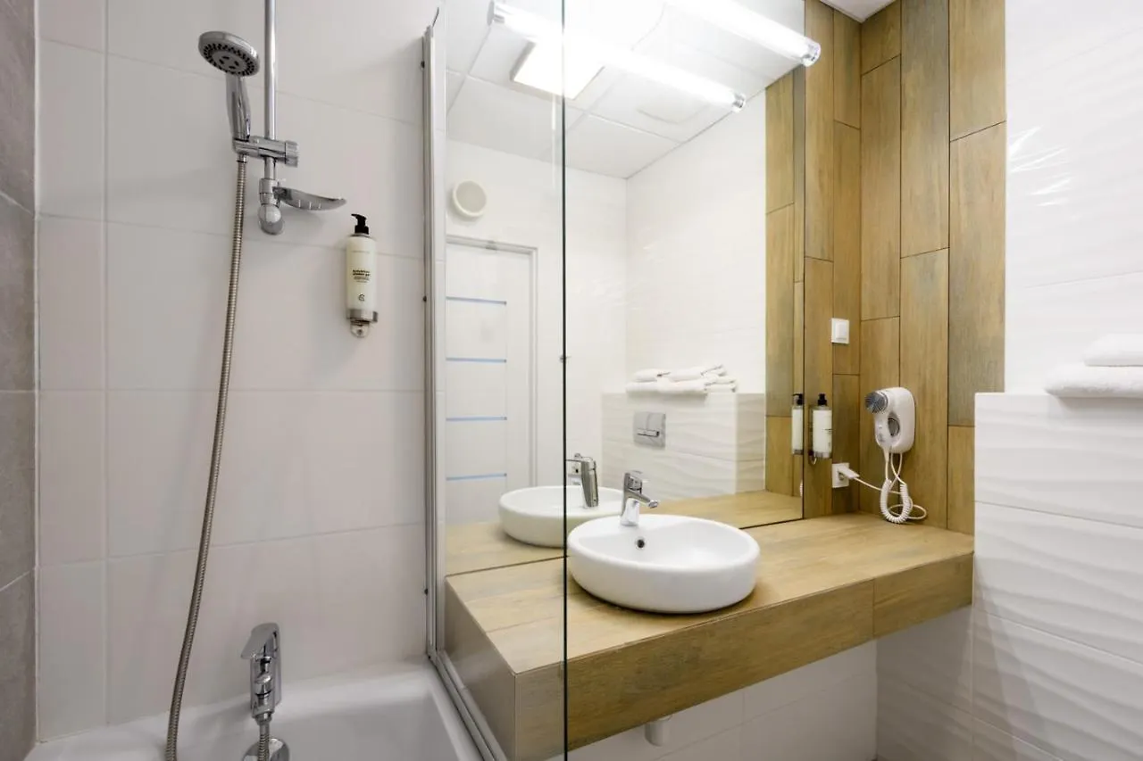 Varsovia Apartamenty Kasprzaka 4*, Warsaw